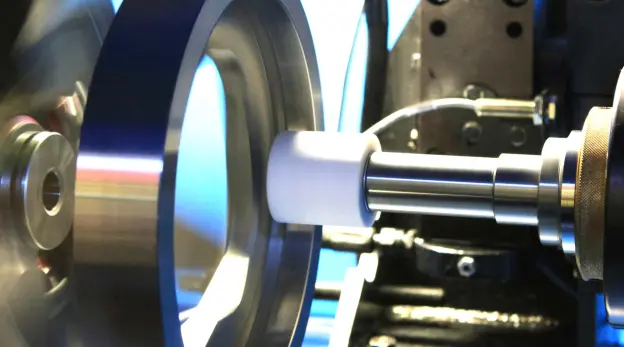 szlifowanie-otworow-metali-szlifierka-do-otworow-cnc