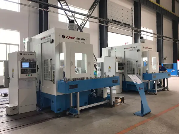 maszyny-cnc-do-dlutowania-obwiedniowego-cjmt-tradensa-YKS5132H-5